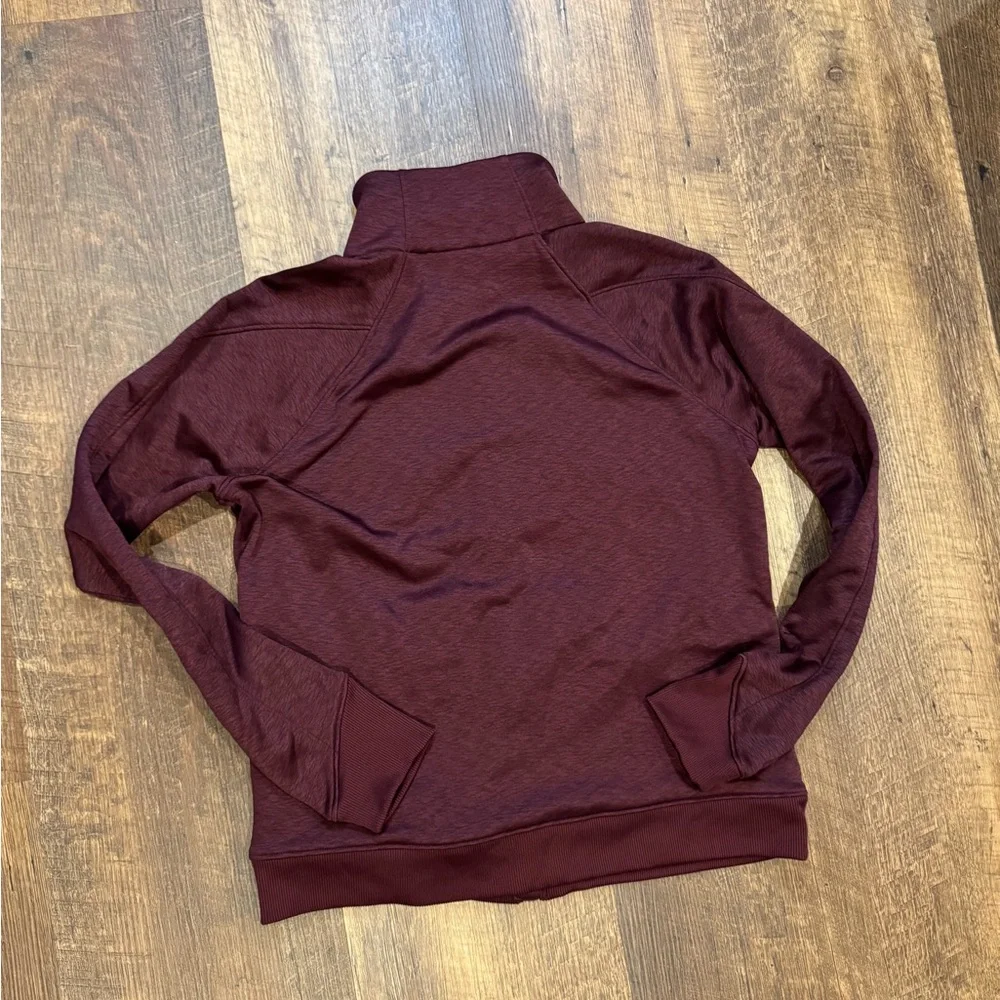Under Armour Women’s Medium Long Sleeve Full Zip Jacket‎